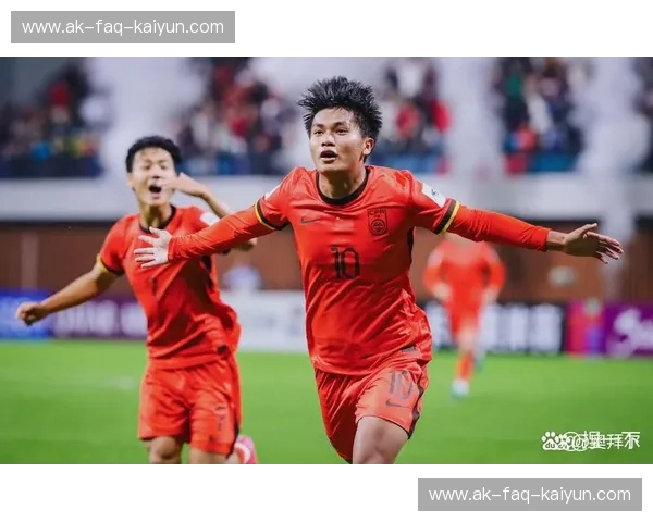 亚洲杯风云:中国与香港的足球情缘,一场不容错过的宿命对决